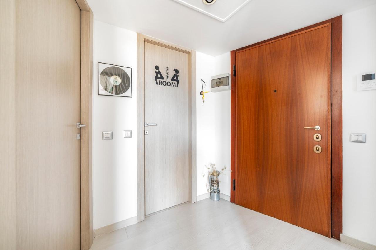 Precotto Comfortable Flat With Balcony Apartamento Milão Exterior foto