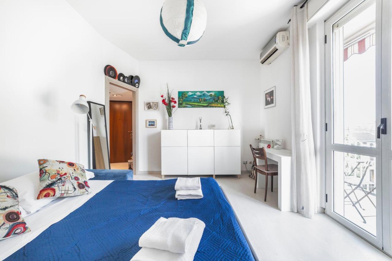 Precotto Comfortable Flat With Balcony Apartamento Milão Exterior foto